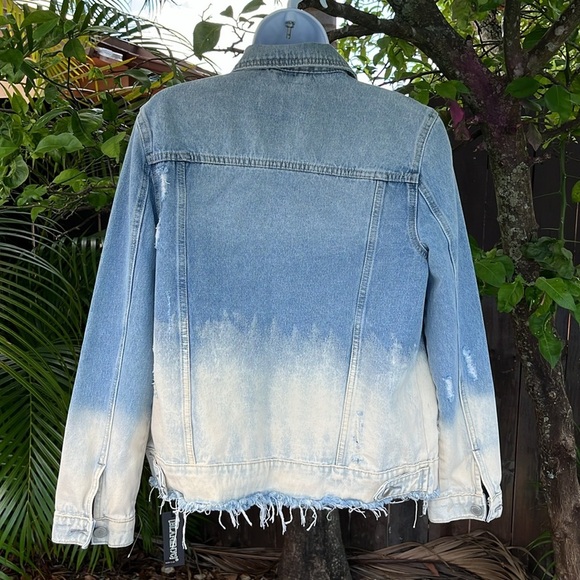 BLANK NYC Bleached Denim Jacket size small - Picture 2 of 9